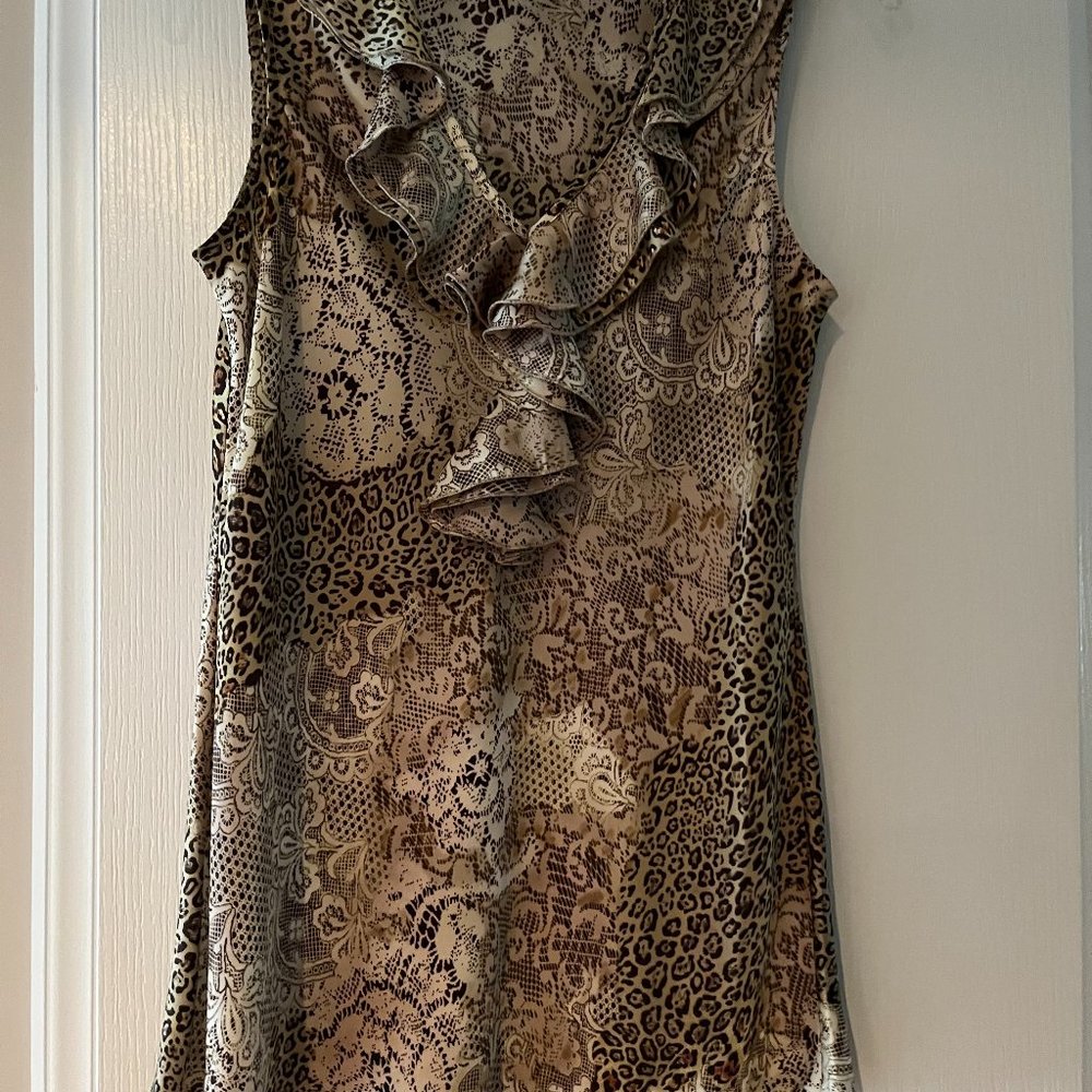 Sleeveless animal print dress top